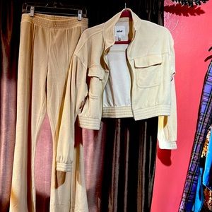 Aerie loungewear/active set sz medium top and small bottom